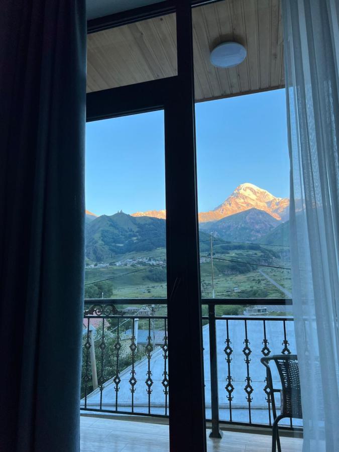 Highland Kazbegi Hotel Bagian luar foto